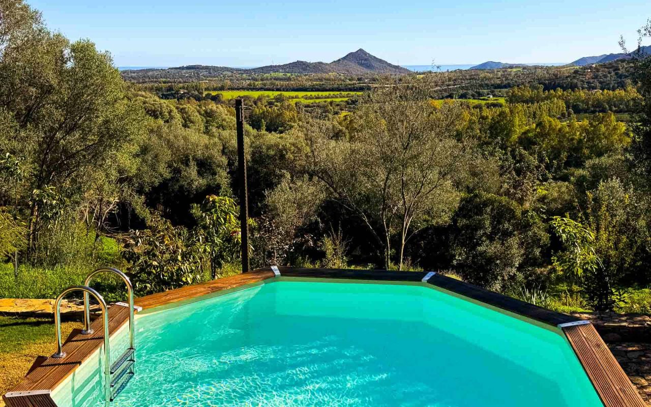 Bioloco | Piscina con vista nella natura