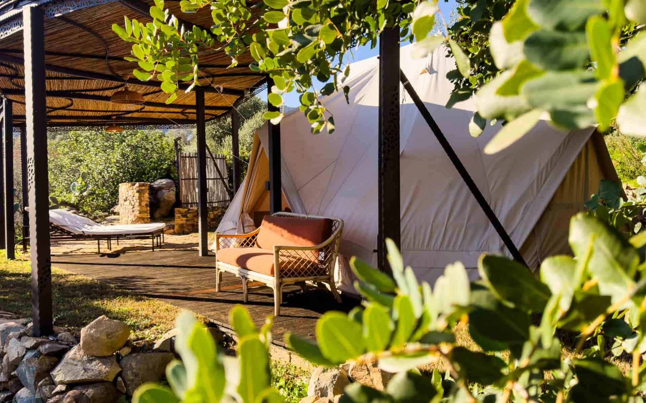 Bioloco | Tenda 2 con divanetto e sedie sdraio